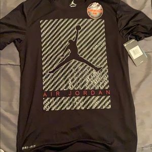 Jordan youth t-shirt nwt